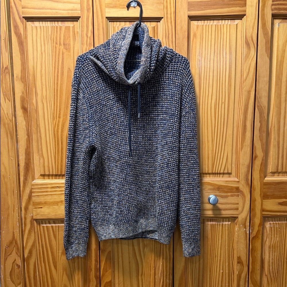 Cozy Turtleneck Sweater in Black and Gray